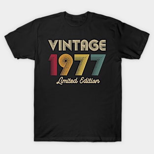 Vintage 1977 Limited Edition 45th Birthday 45 Years Old Gifts T-Shirt